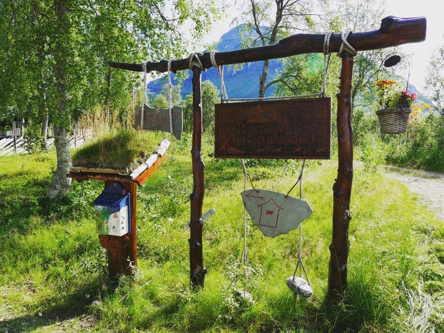 Bardu Huskylodge 外观 照片